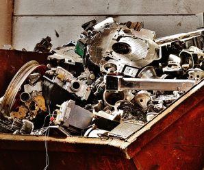 Staré kovy mohou dále sloužit dobré věci!